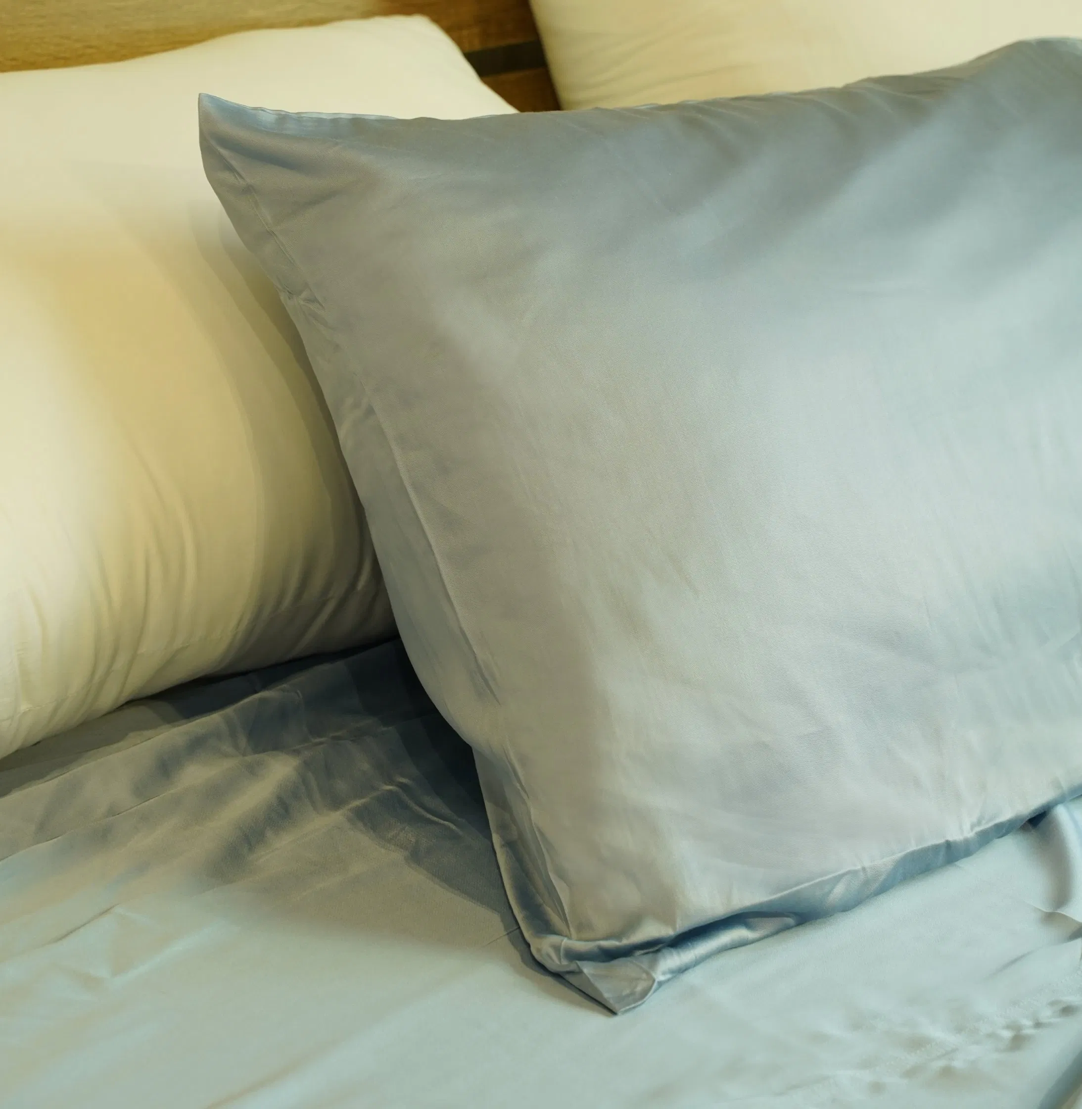 100% High Quality Bamboo Sheet Set /Cool Soft and Comfortable Bedding Set with 2 Pillowcases