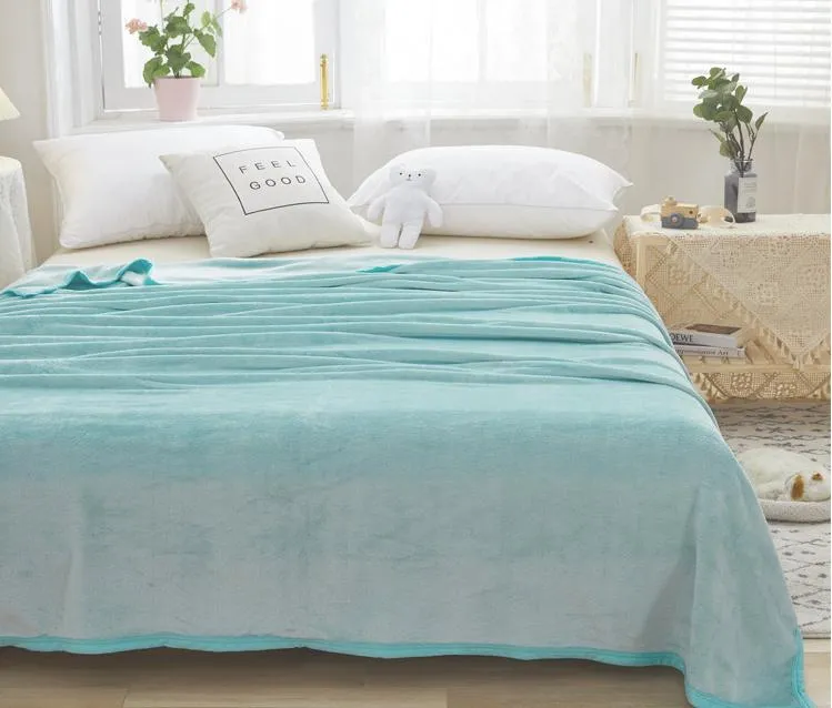 100% Polyester Polar Fleece with Anti-Pilling Super Soft Blanket