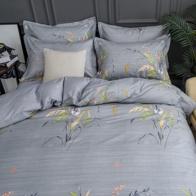 Advanced Grey European Noble Carving Technology Four Sets for Bed Bed Sheet 100% Cotton