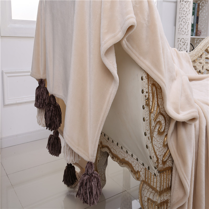 Hot Sale100% Polyester Bedding Cheap Custom Print Flannel Tassel Fringe Throw Blankets