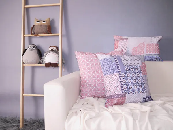 Professional Factory Wholesale Colorful Pleasant Polyester Patchwork Pillows