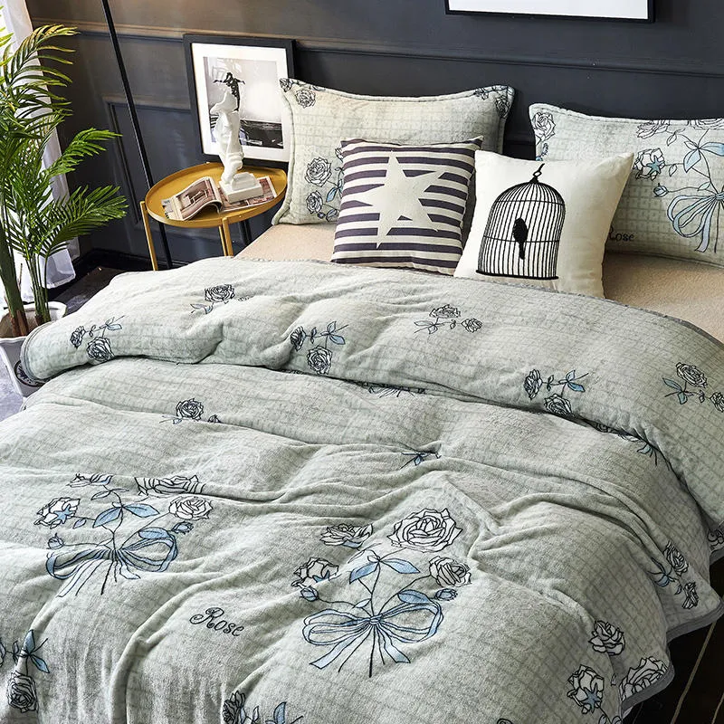 Ultra-Soft 100% Polyester No Pilling Floral Blankets