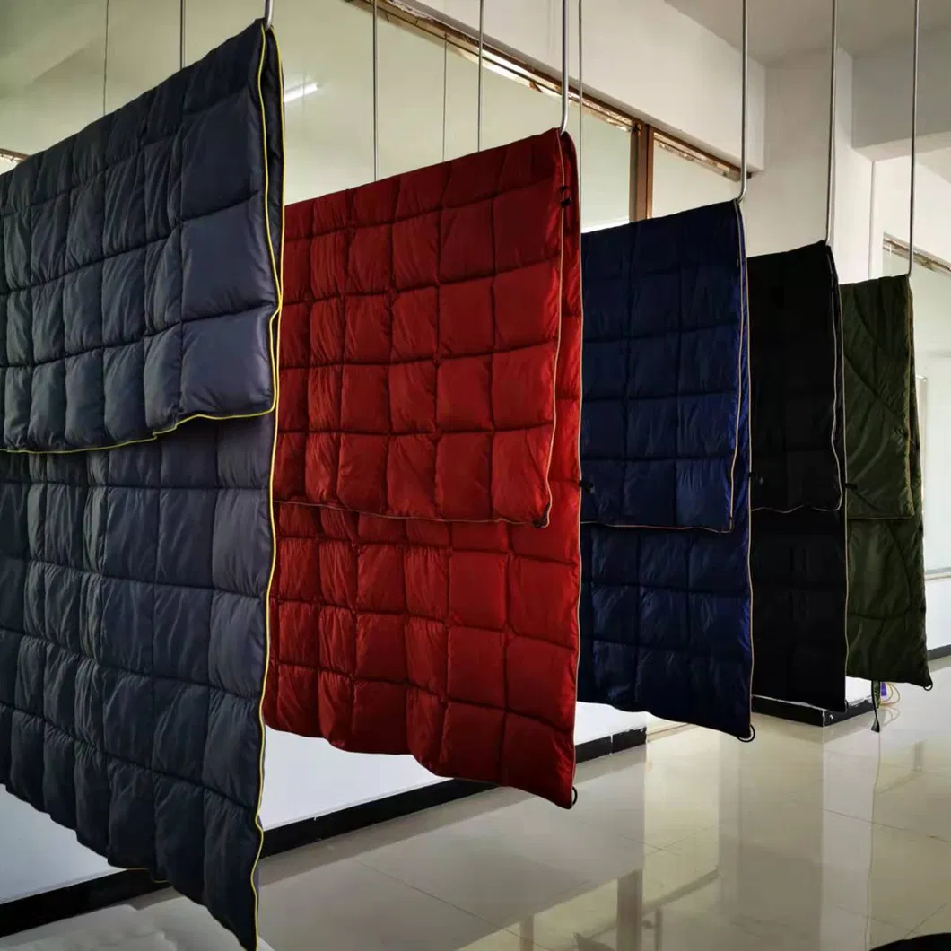 Ultralight Winter Warm 20d 400t Nylon Waterproof Feather Down Blanket Outdoor Camping Blanket for Traveling